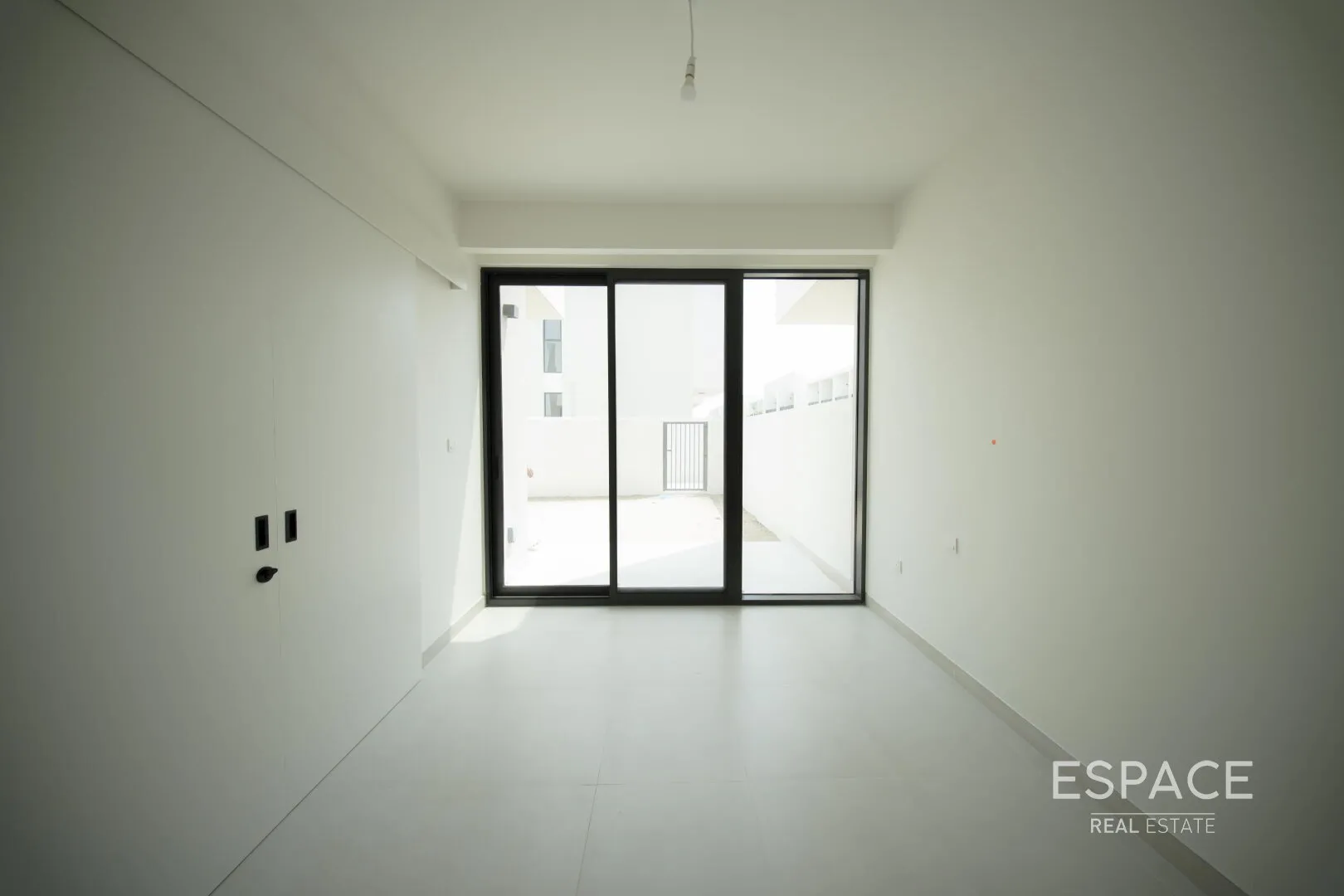 single static gallery