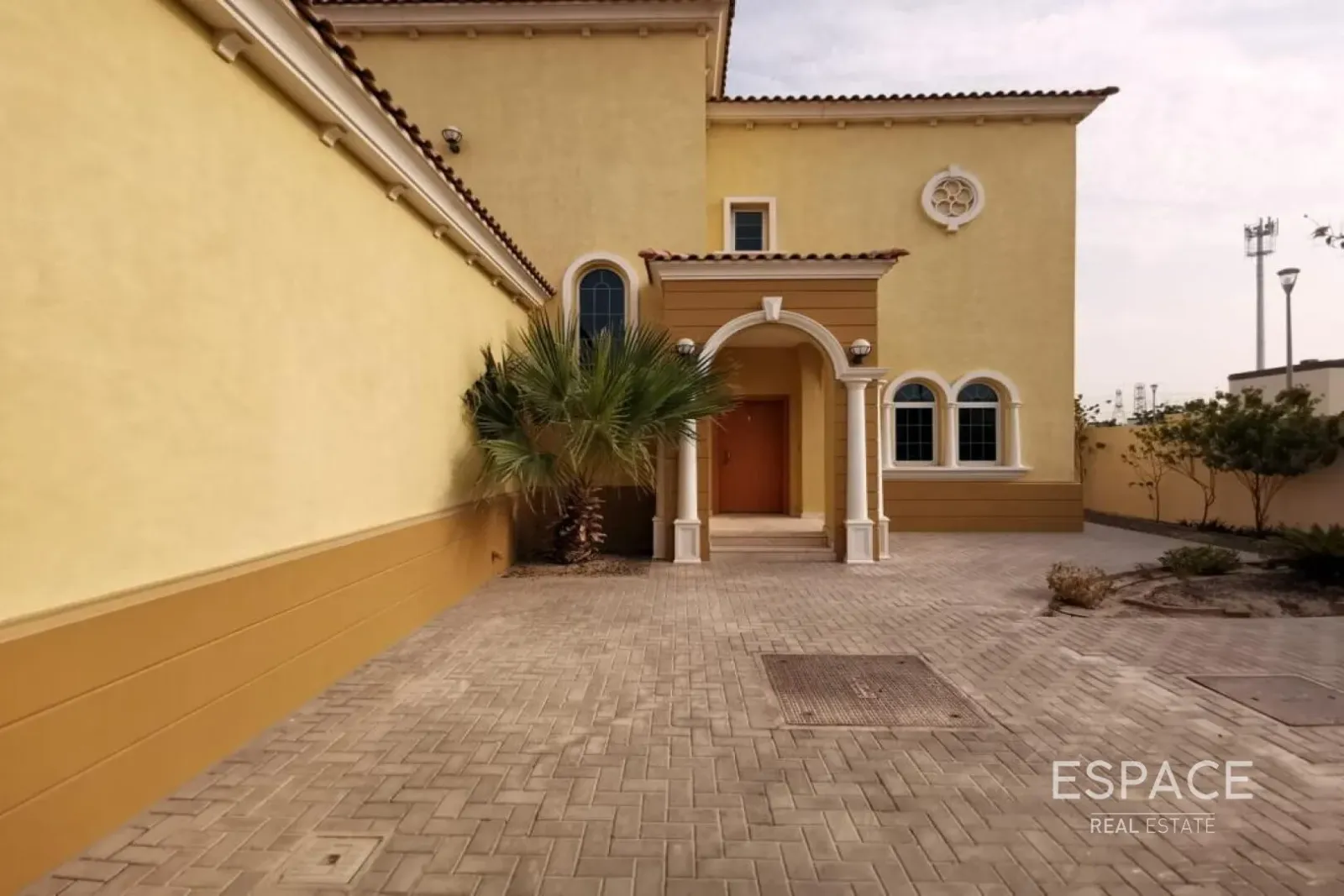 PropertiesGalleryCamera