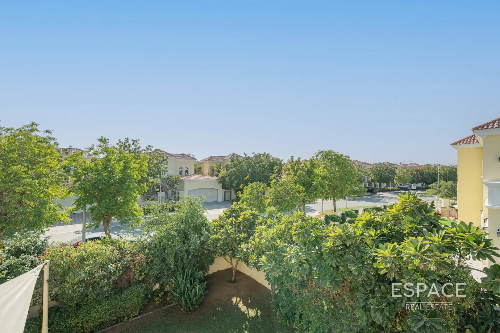 PropertiesGalleryCamera