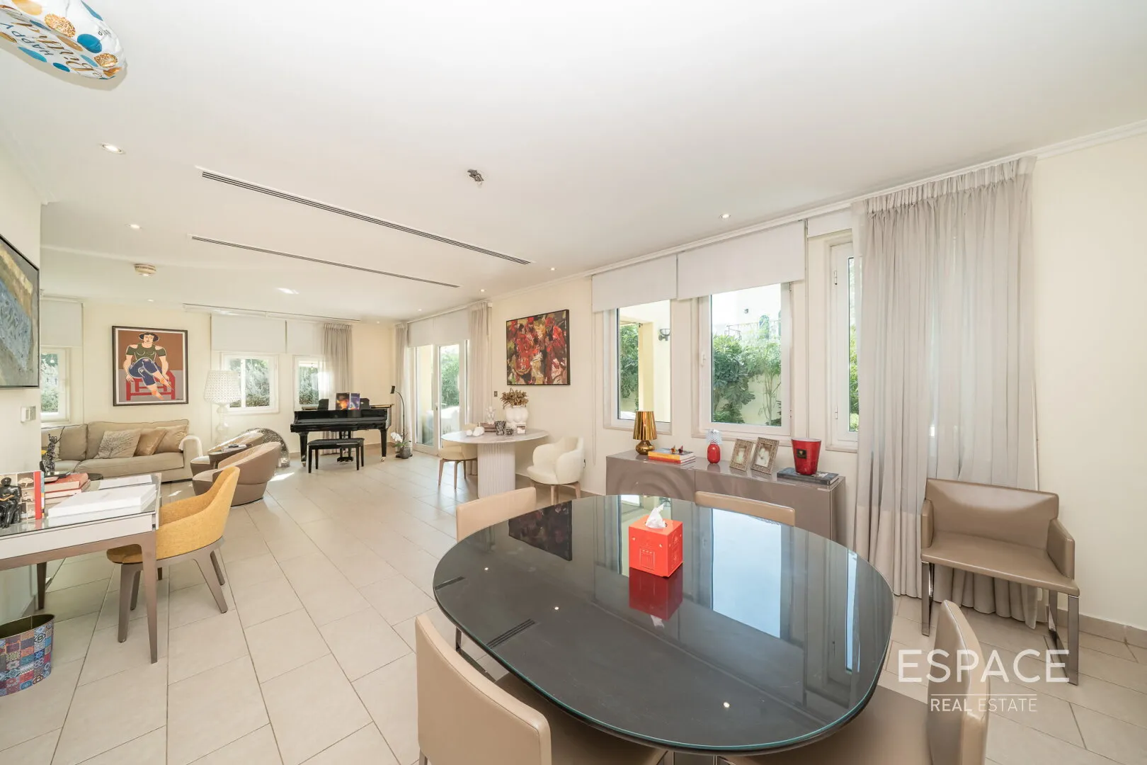 single static gallery