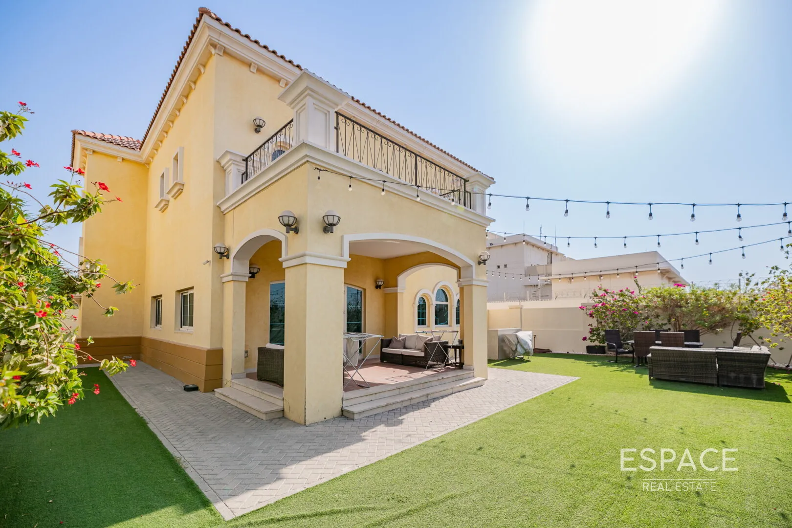 single static gallery