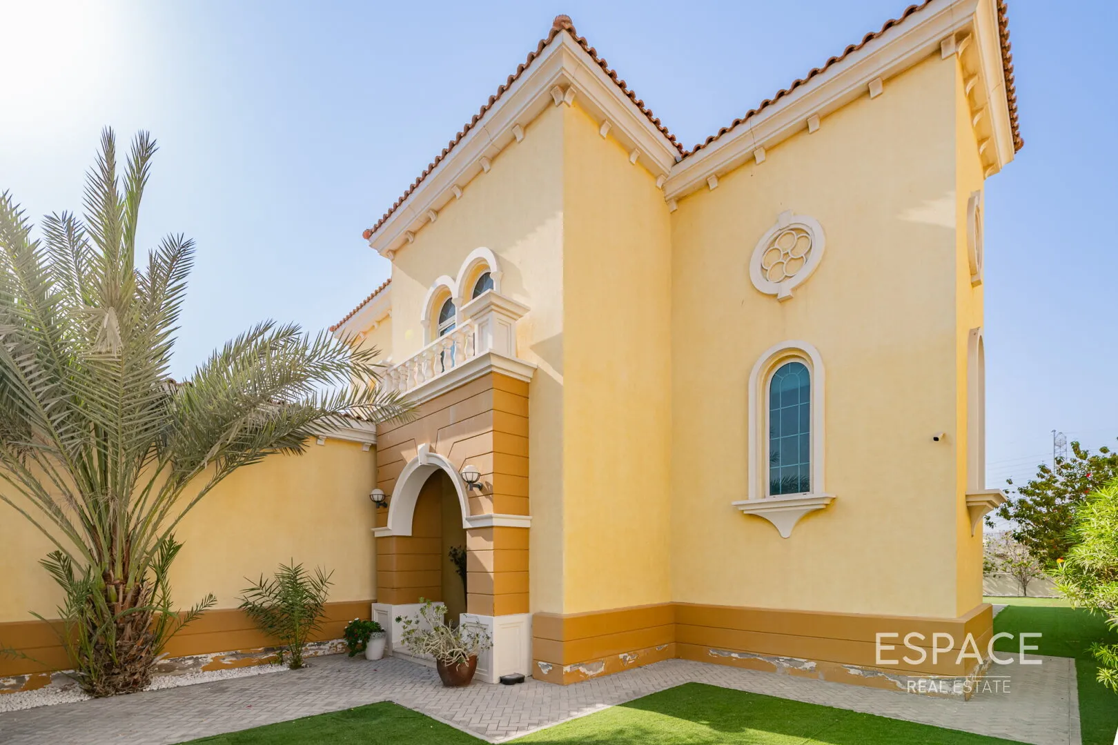 PropertiesGalleryCamera