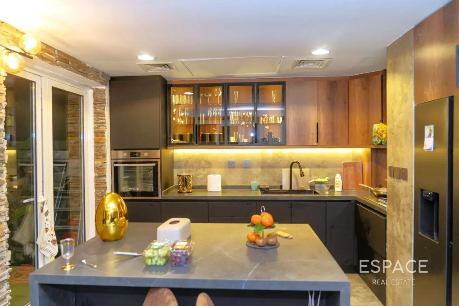 PropertiesGalleryCamera