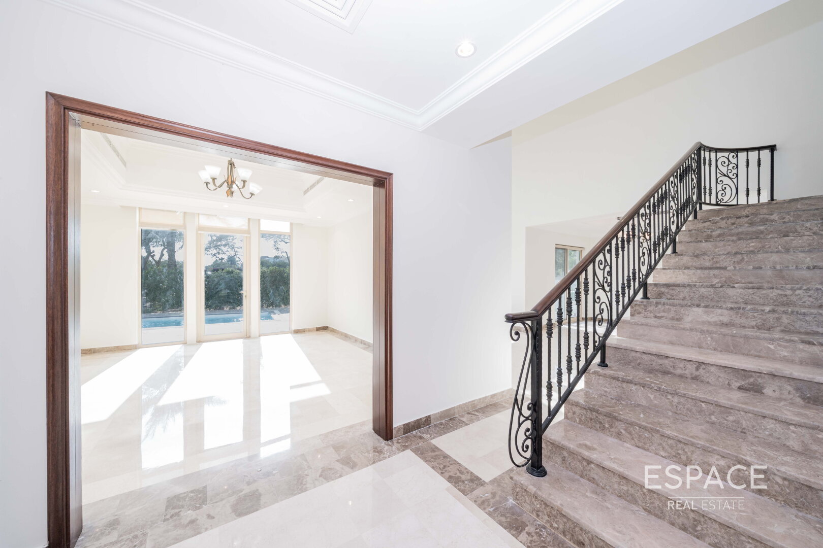 single static gallery