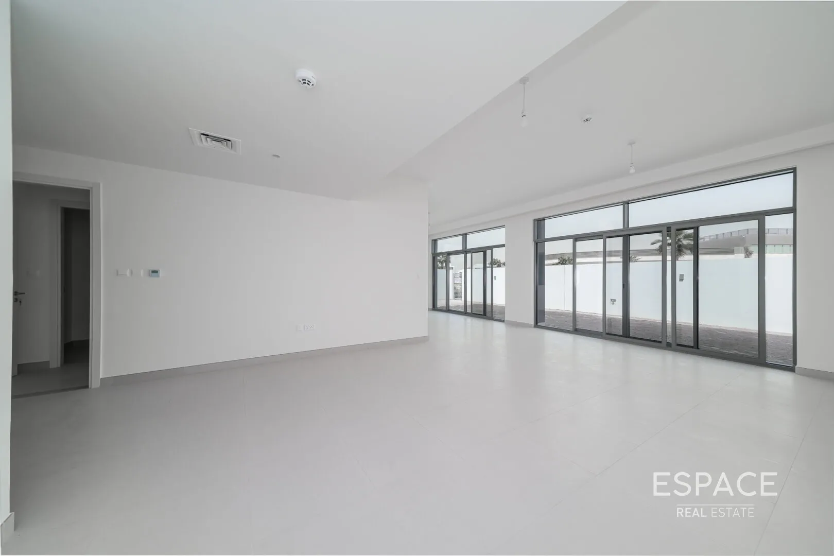 single static gallery