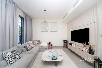 Maple at Dubai Hills Estate 3, Dubai Hills Estate, Dubai - Espace