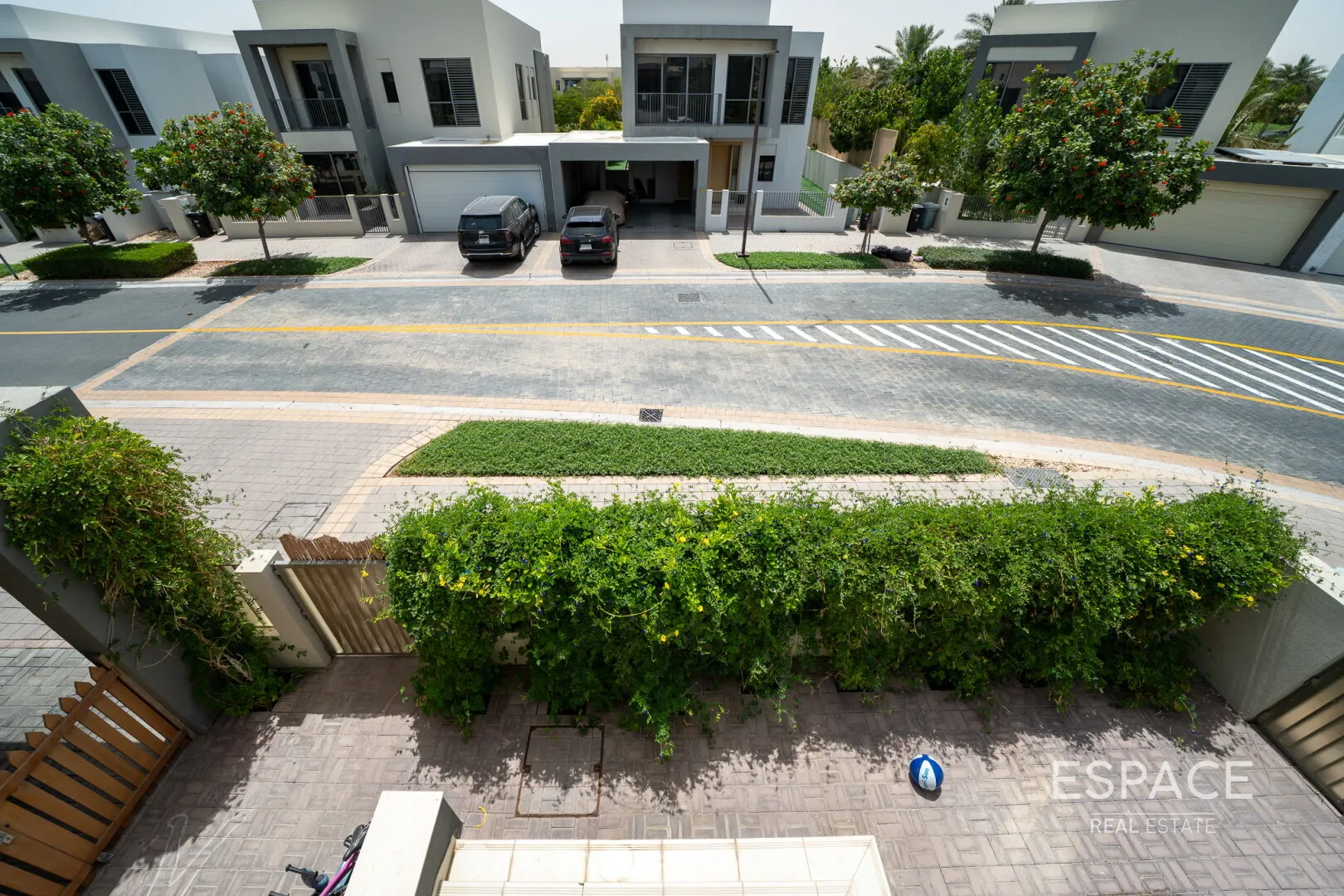 PropertiesGalleryCamera