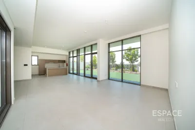 Tilal Al Furjan - Phase 2, Al Furjan, Dubai - Espace
