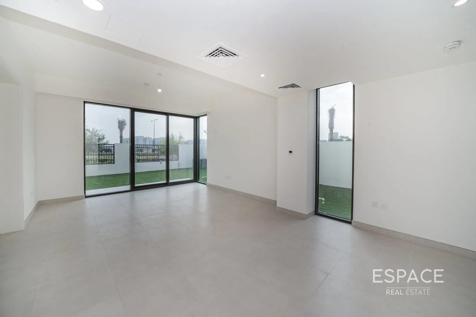 single static gallery