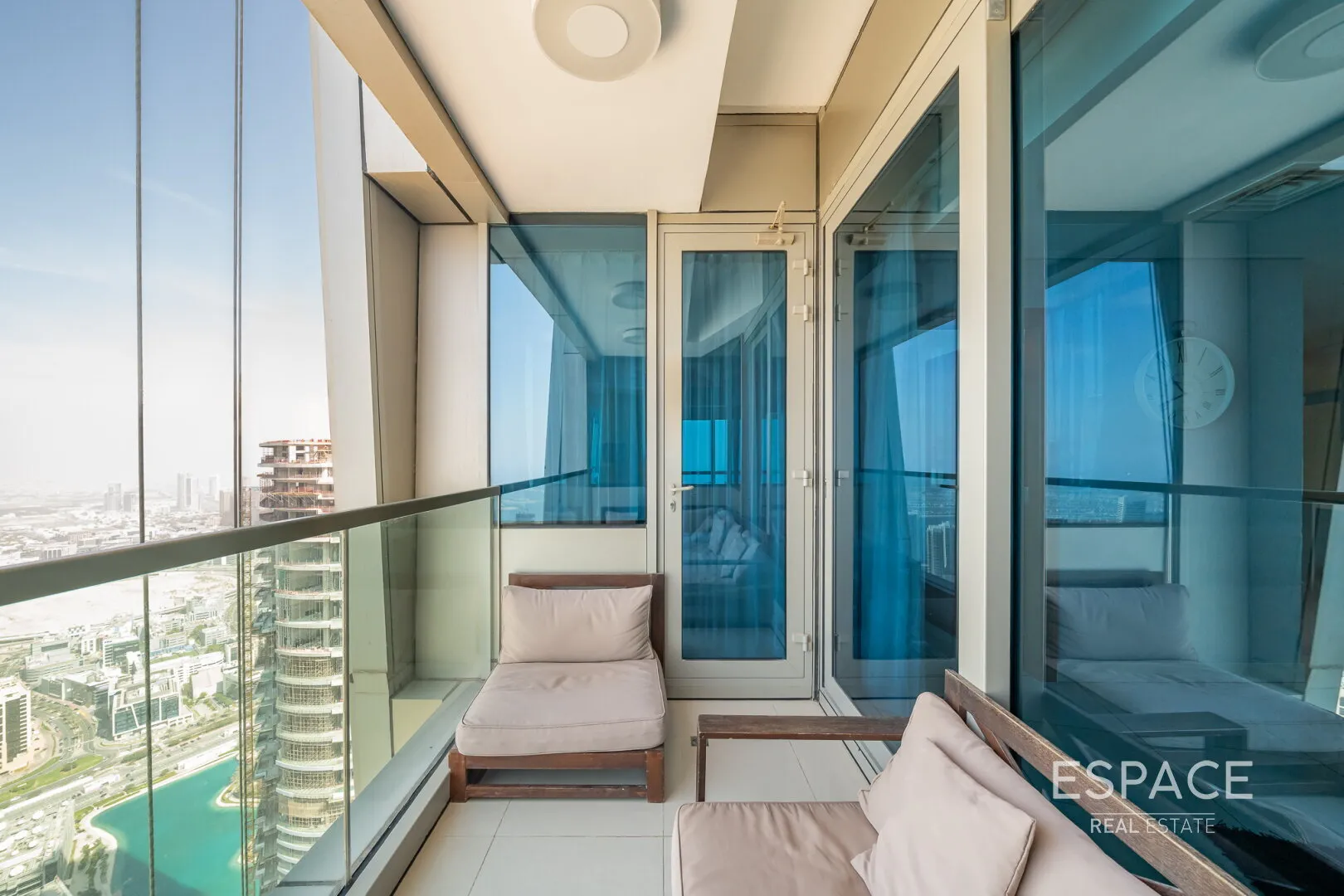 PropertiesGalleryCamera