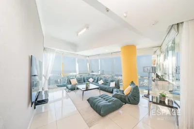Ocean Heights, Dubai Marina, Dubai - Espace