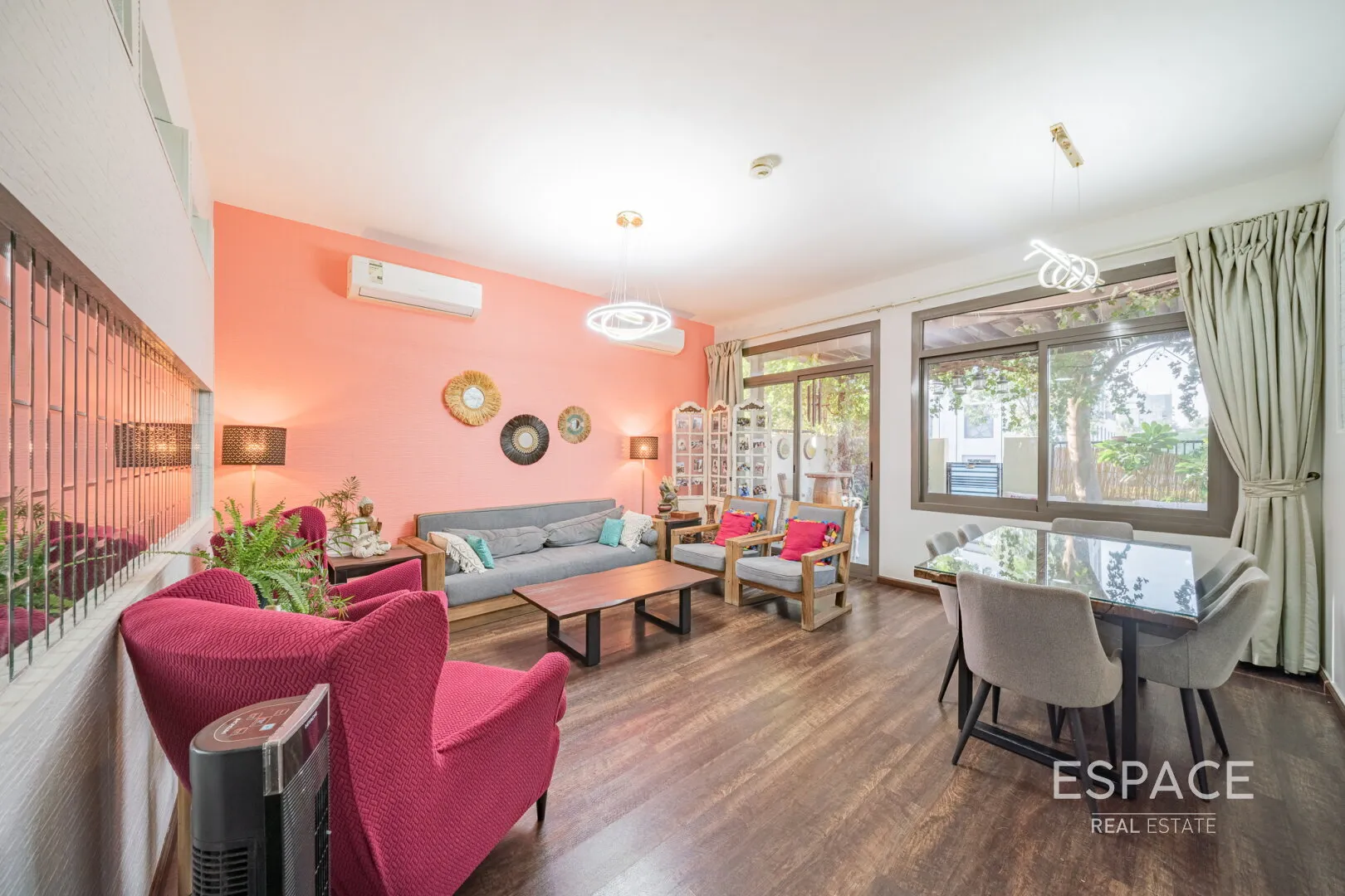 single static gallery