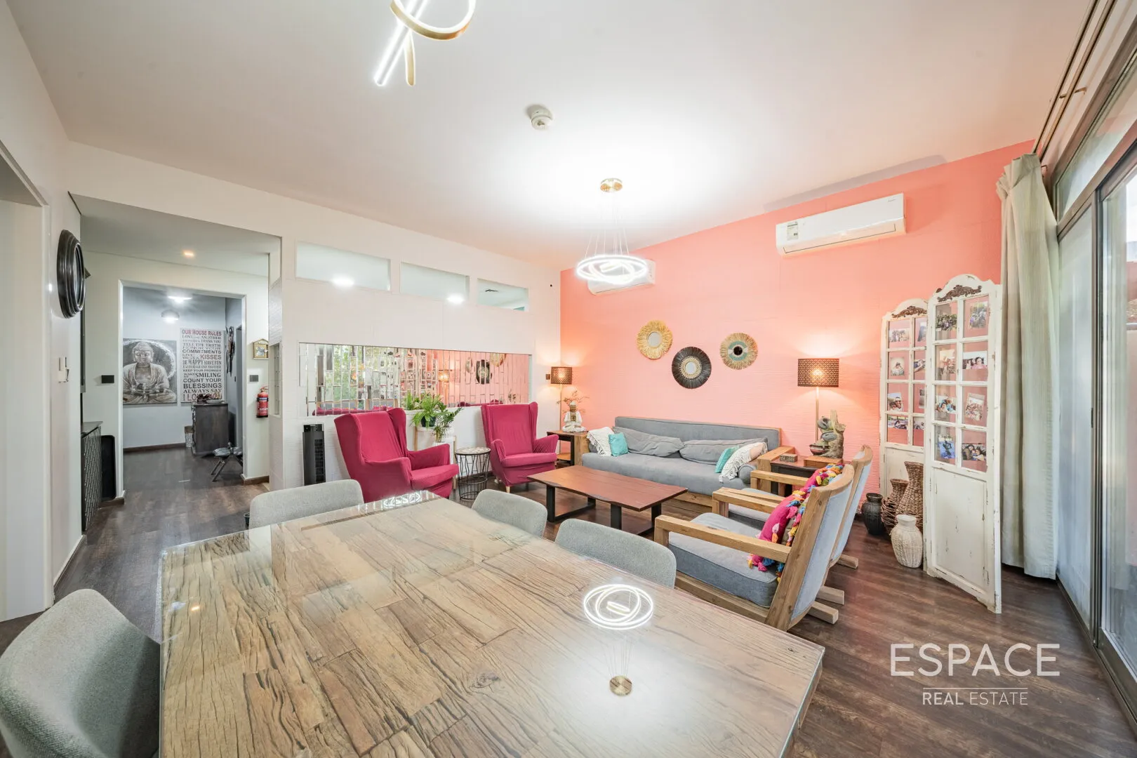 single static gallery