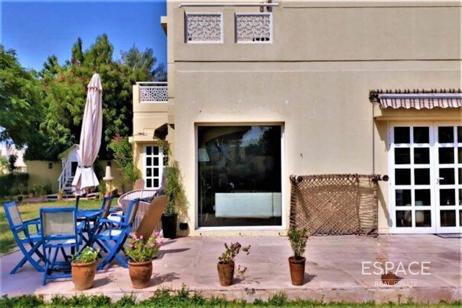 PropertiesGalleryCamera