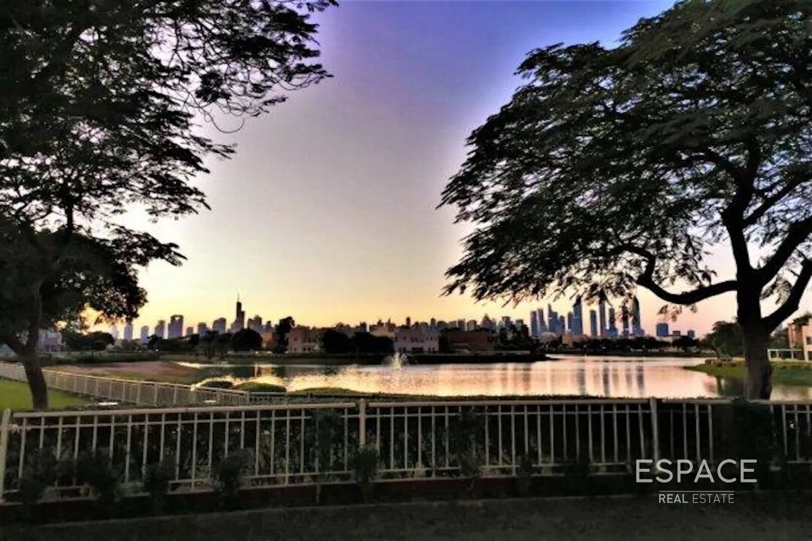 single static gallery