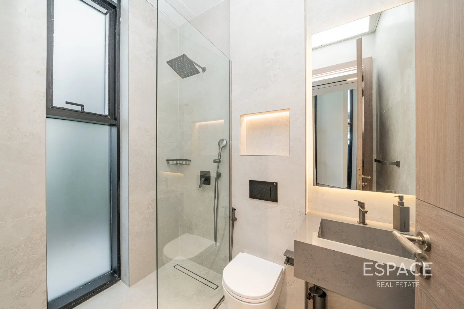 single static gallery