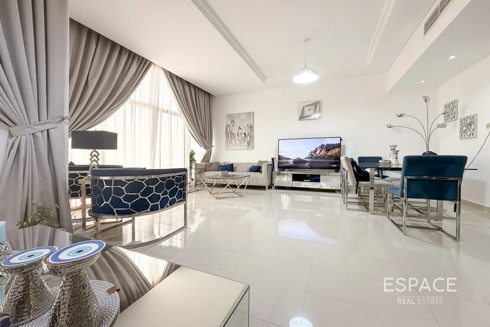 PropertiesGalleryCamera