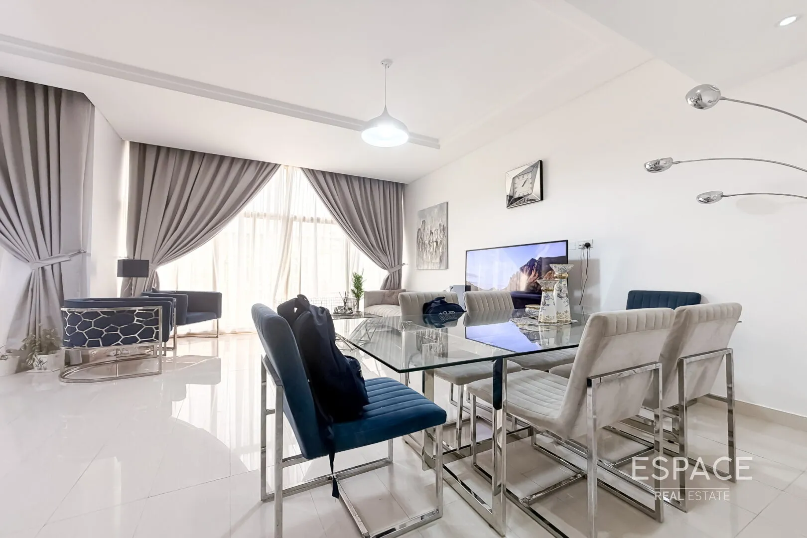 PropertiesGalleryCamera