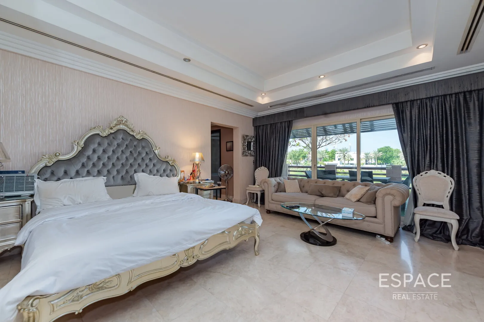 PropertiesGalleryCamera