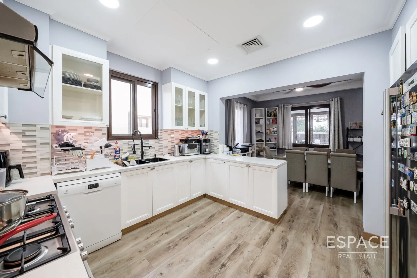 single static gallery