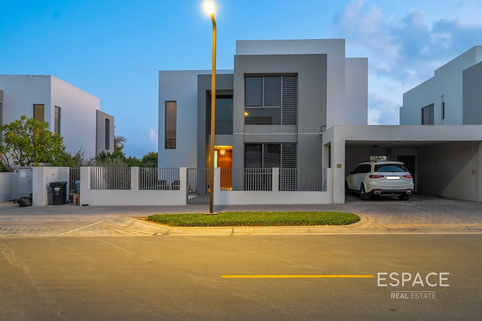 PropertiesGalleryCamera