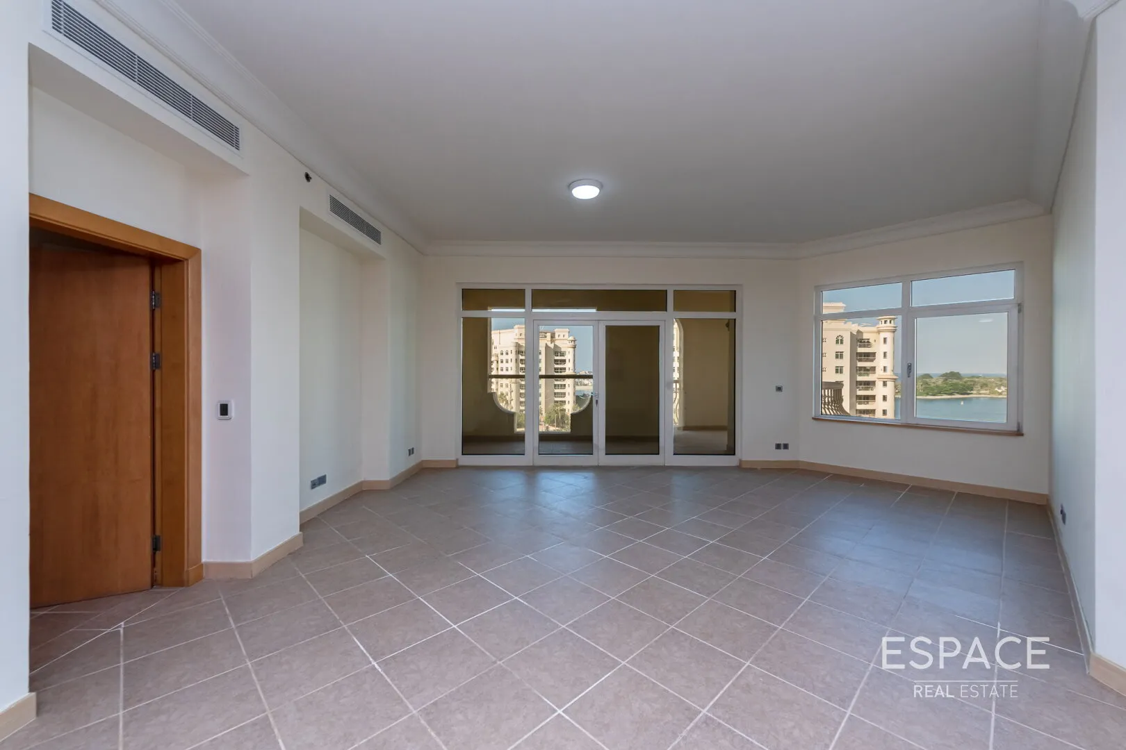 single static gallery