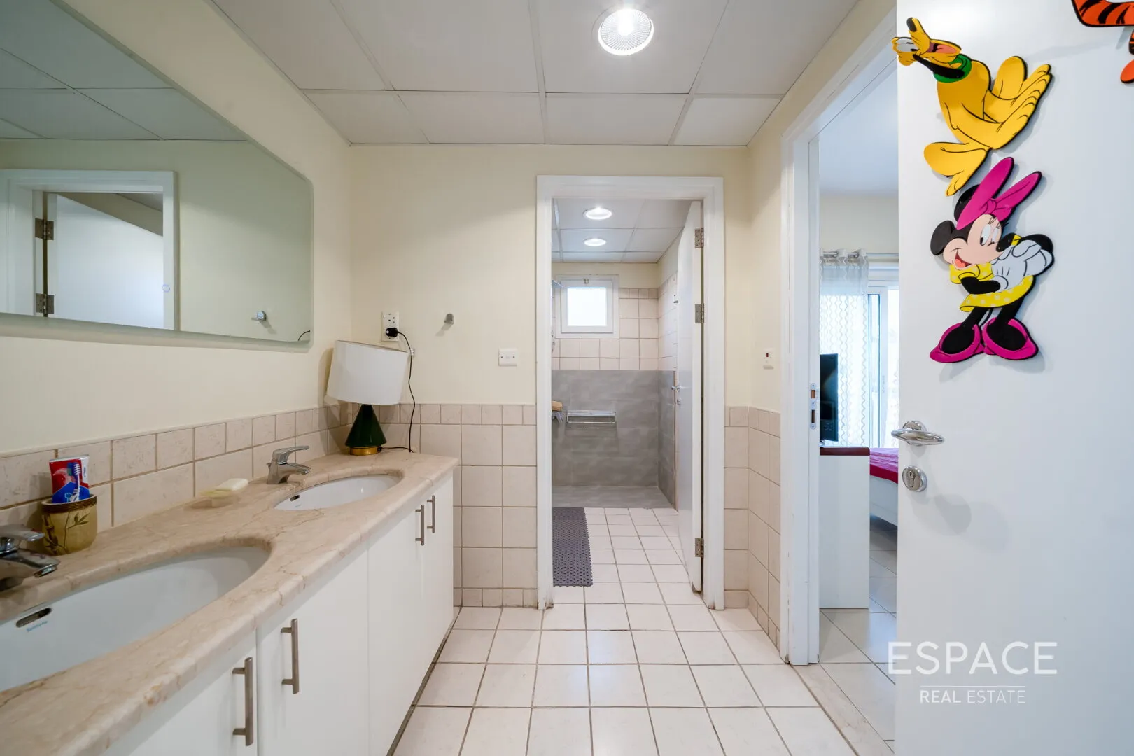 PropertiesGalleryCamera