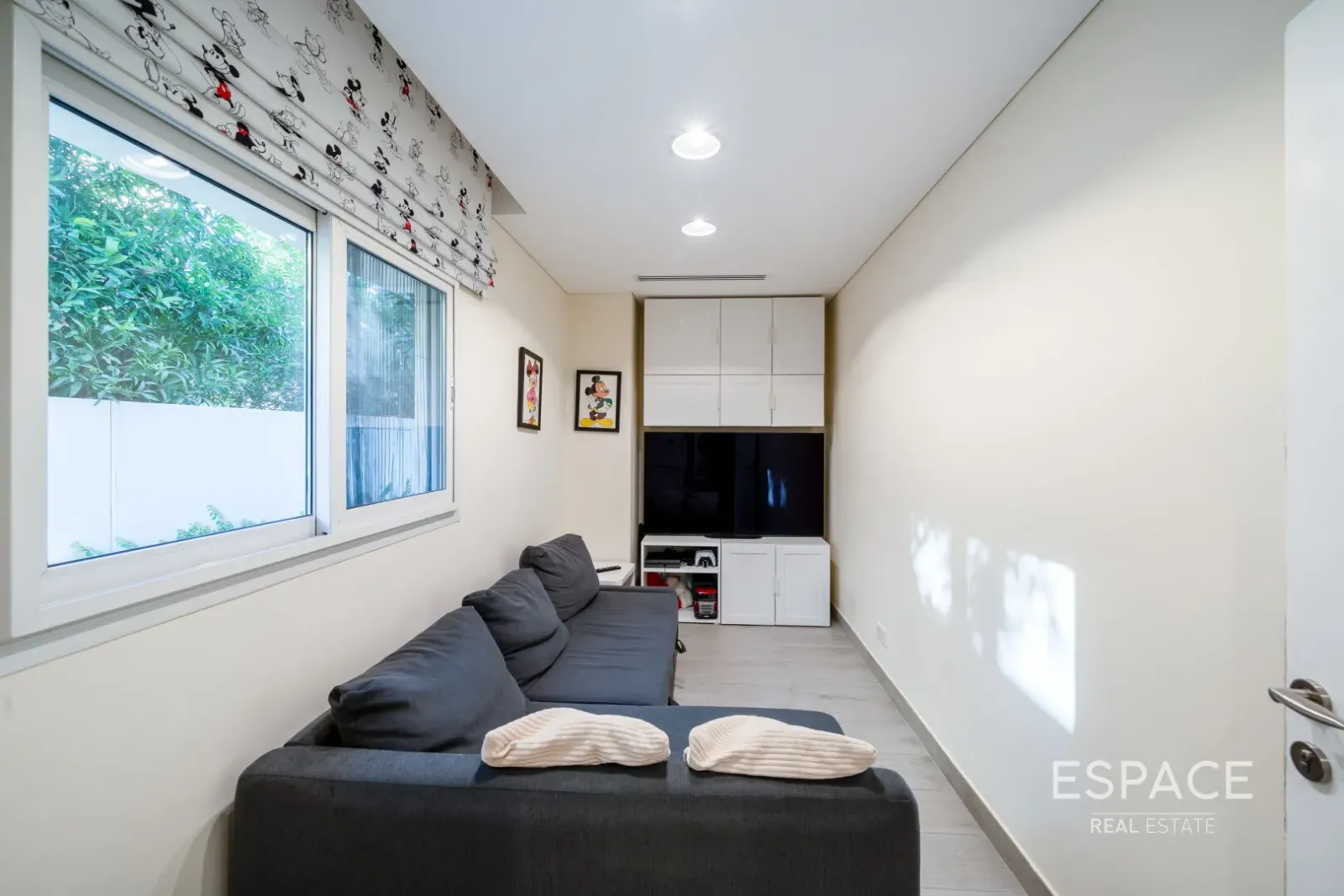 PropertiesGalleryCamera