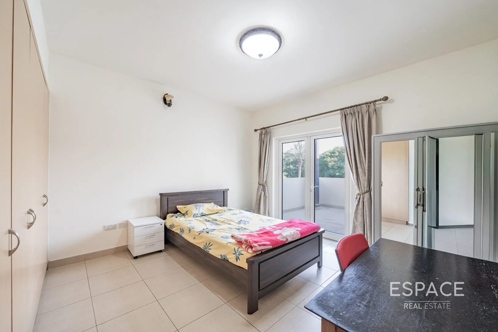 PropertiesGalleryCamera