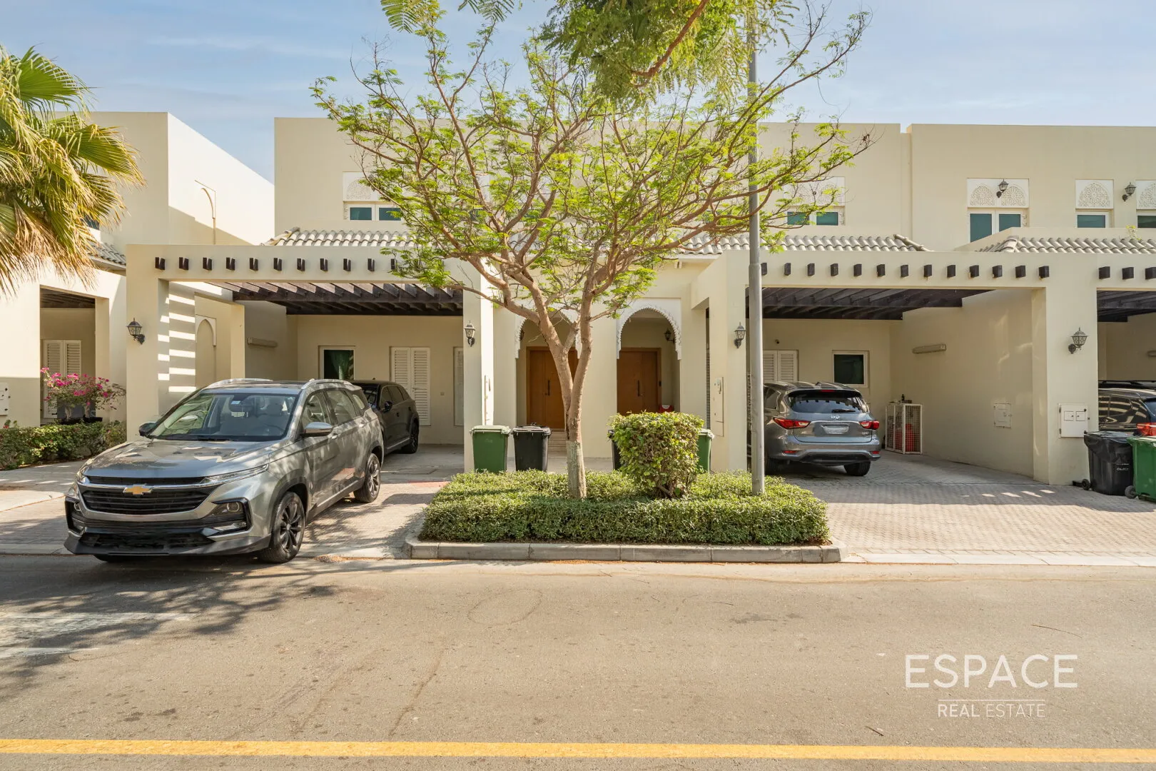 PropertiesGalleryCamera