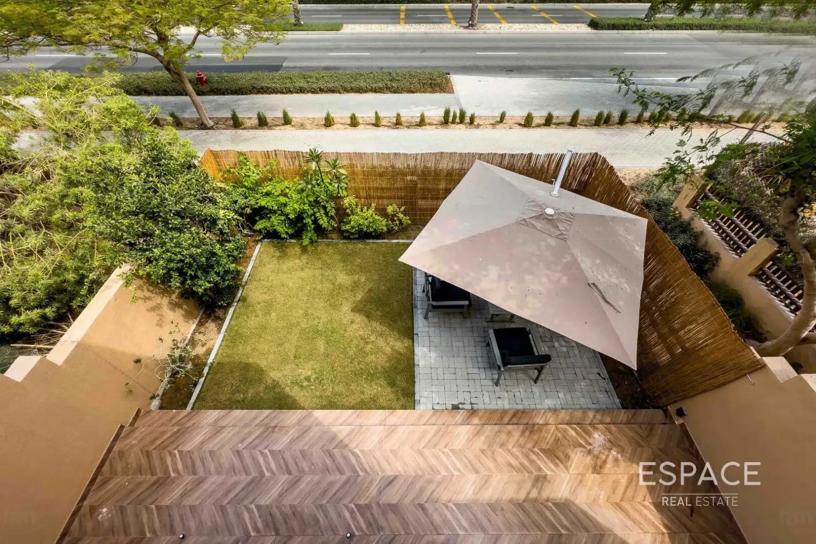 PropertiesGalleryCamera