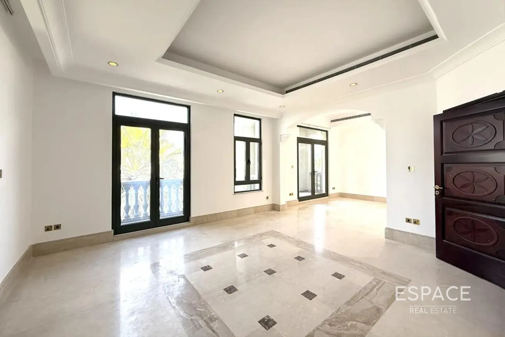 single static gallery