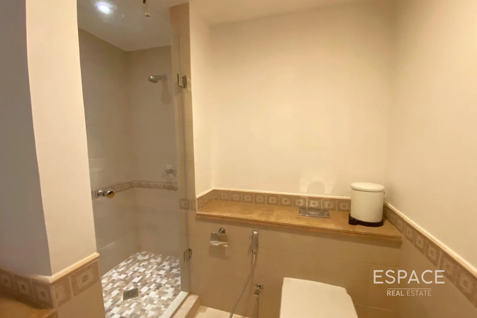 single static gallery