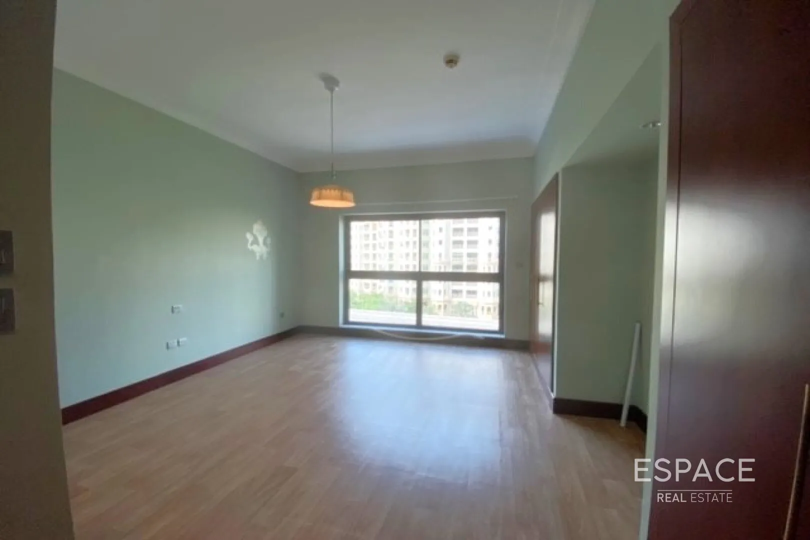 single static gallery