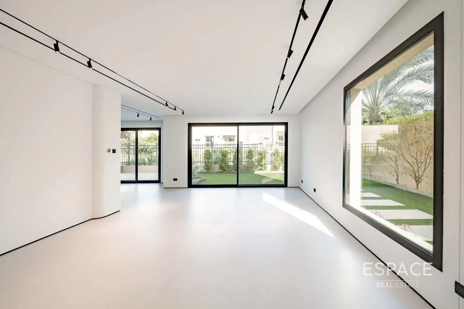 single static gallery