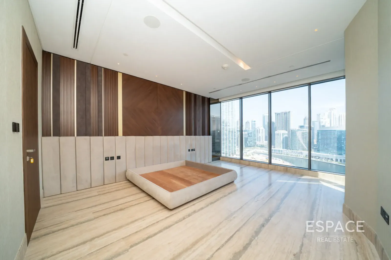 PropertiesGalleryCamera
