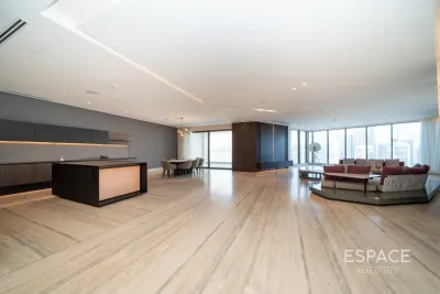 Volante, Business Bay, Dubai - Espace