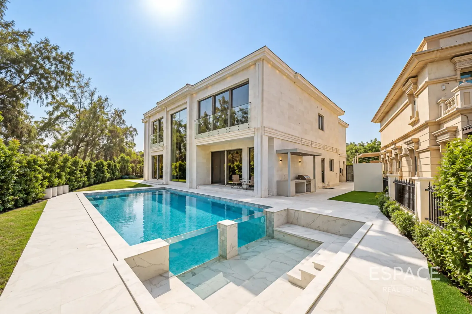 PropertiesGalleryCamera