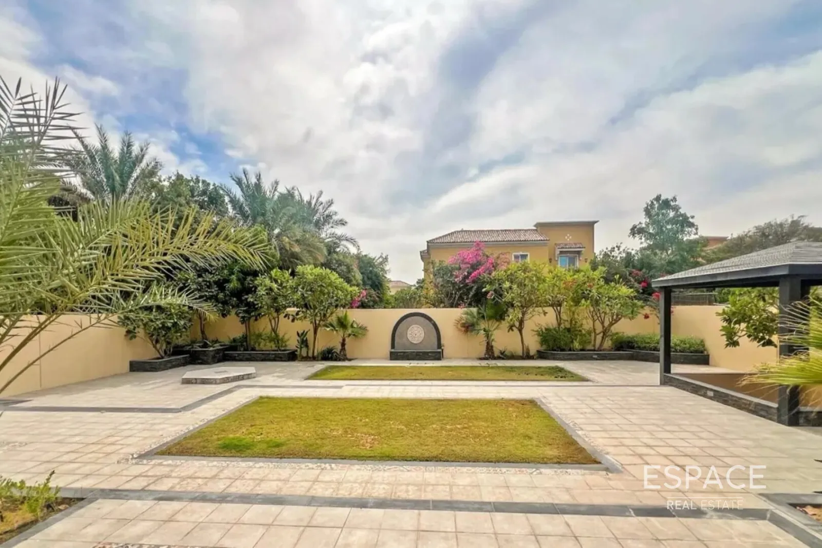 PropertiesGalleryCamera