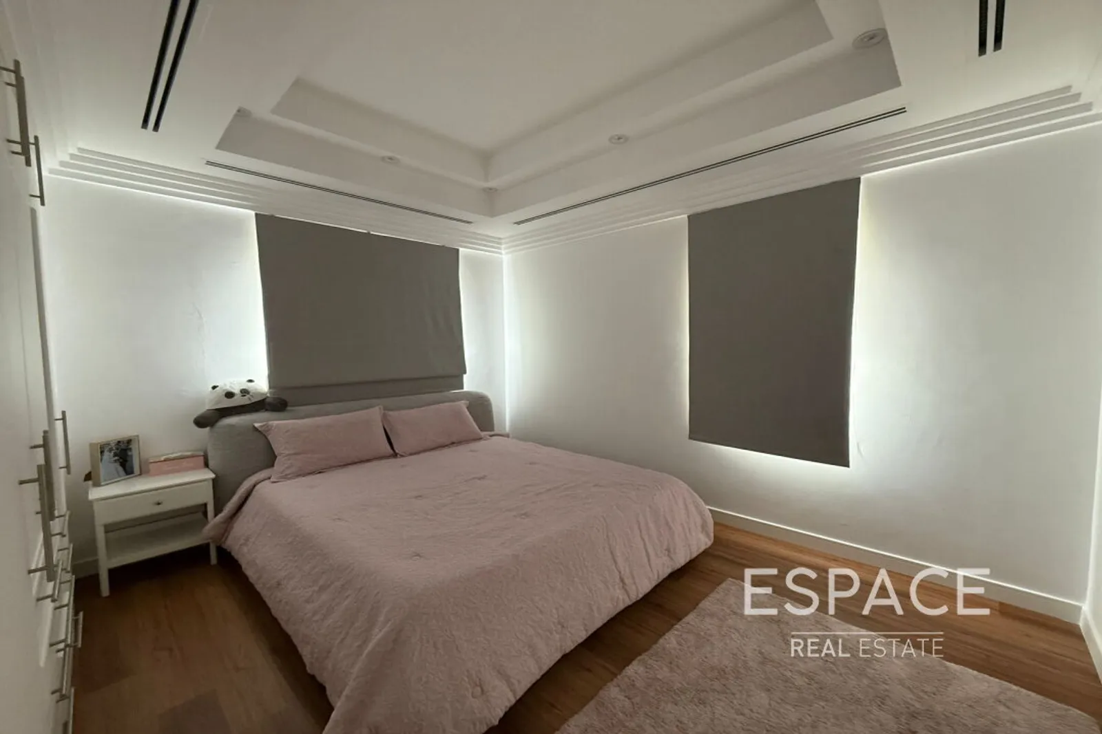 PropertiesGalleryCamera