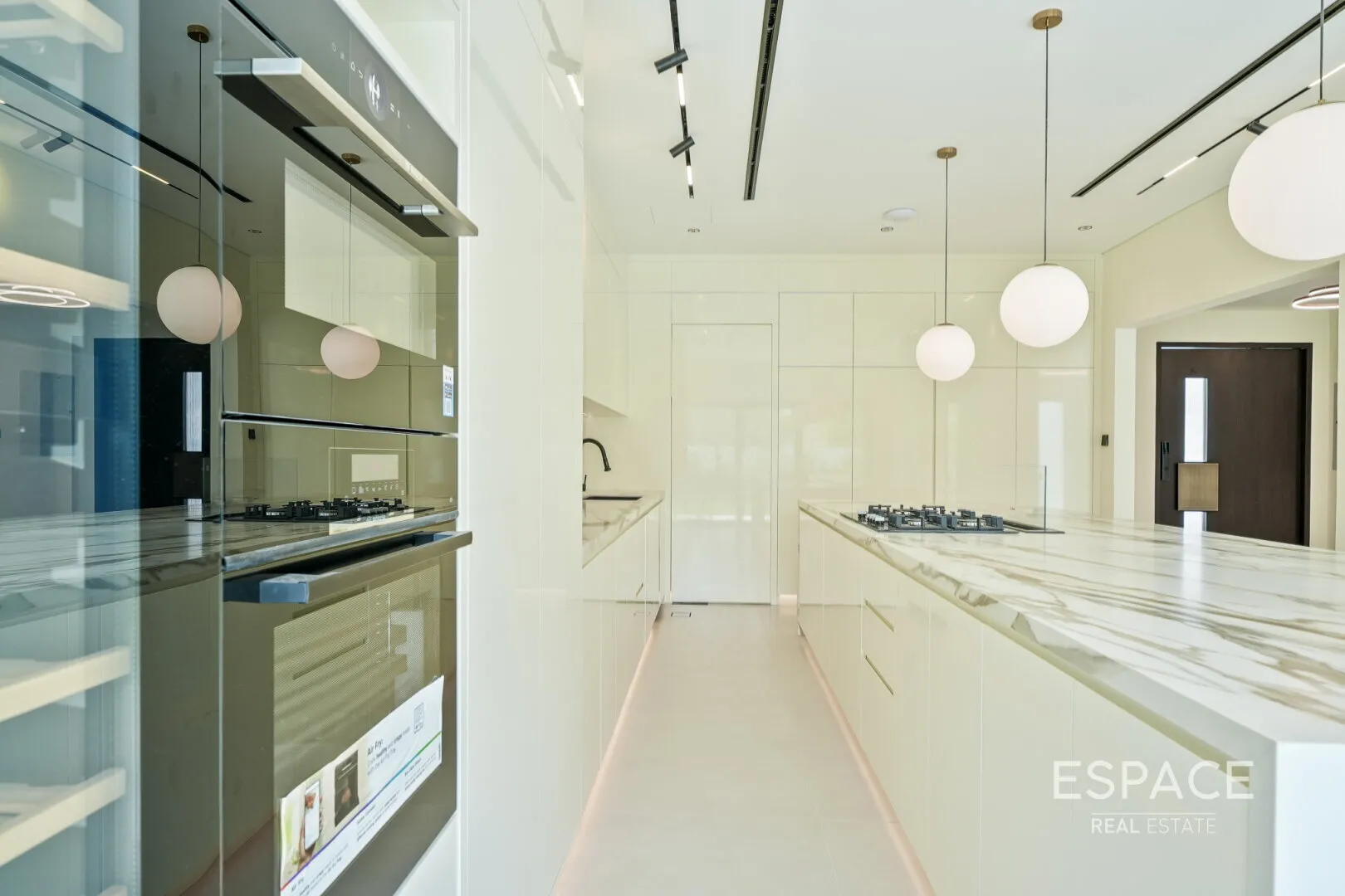PropertiesGalleryCamera