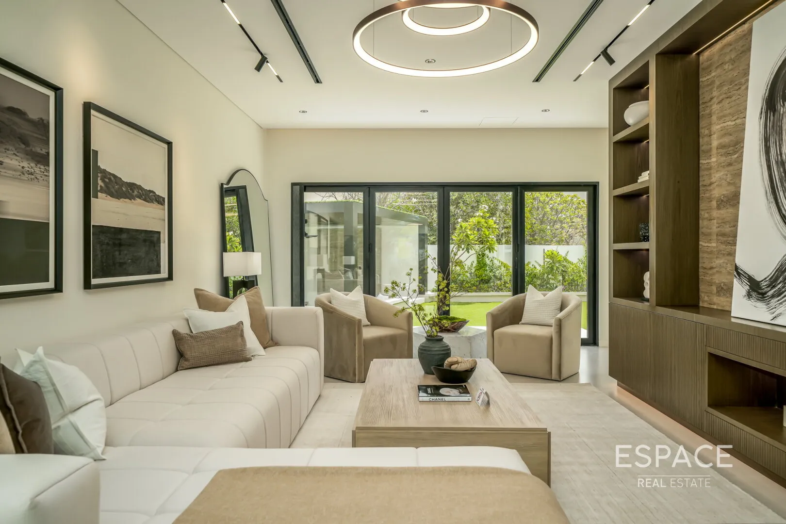 single static gallery