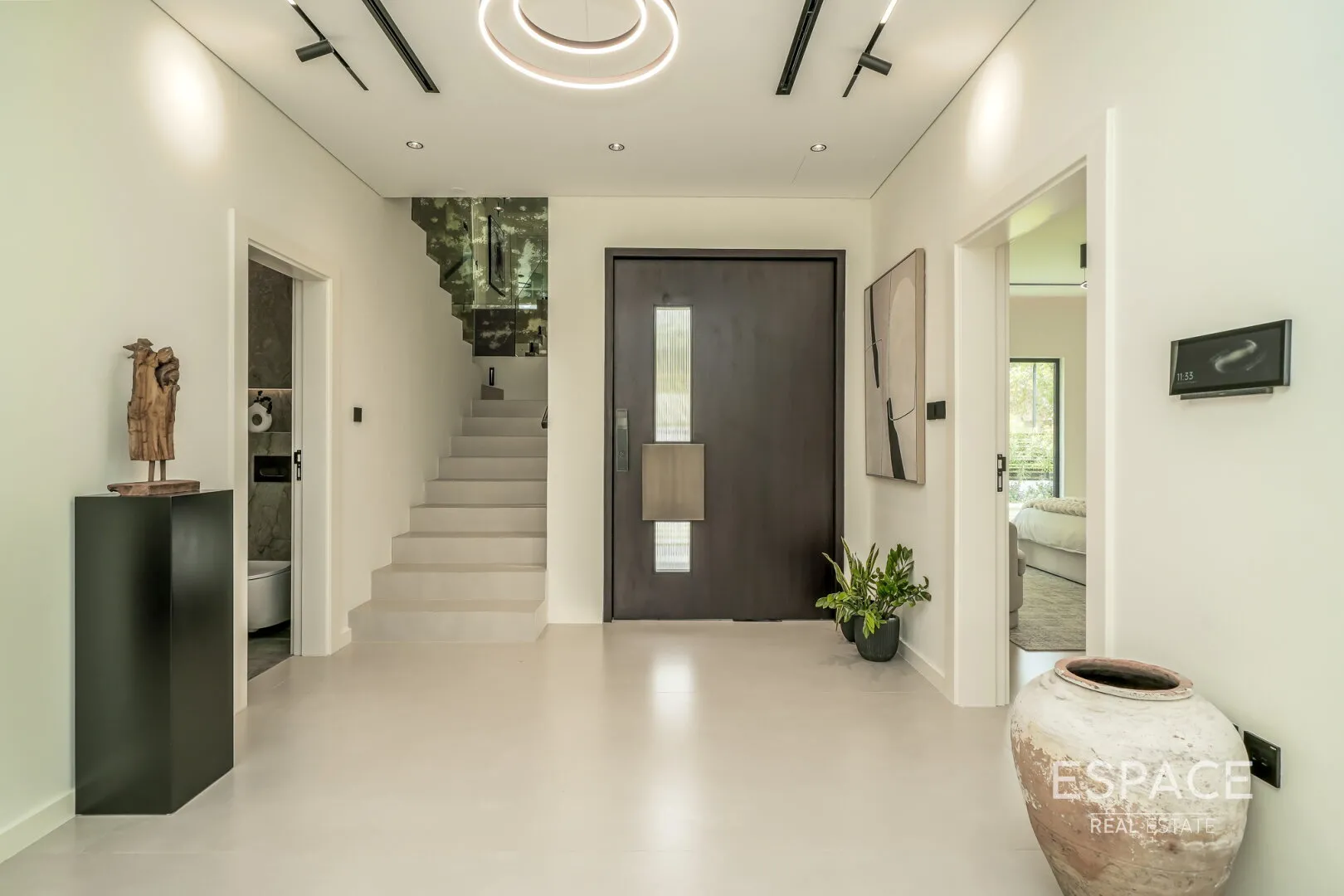 single static gallery