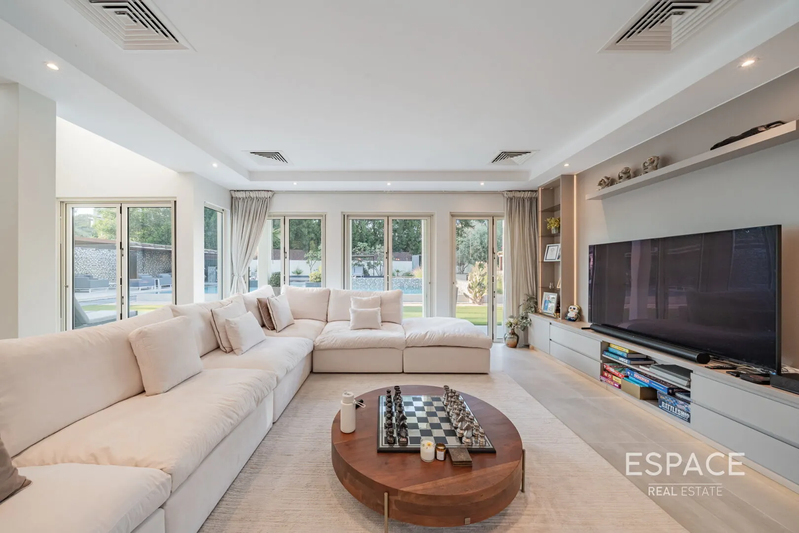 single static gallery