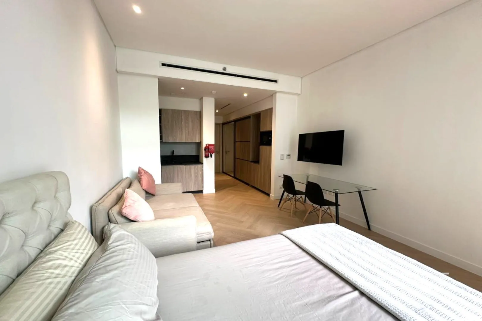 single static gallery