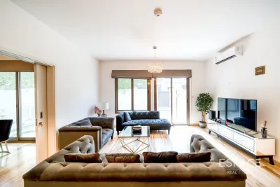 Zahra Townhouses, NSHAMA Town Square, Dubai - Espace