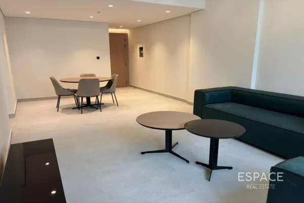 Neva Residences, Jumeirah Village Circle, Dubai - Espace