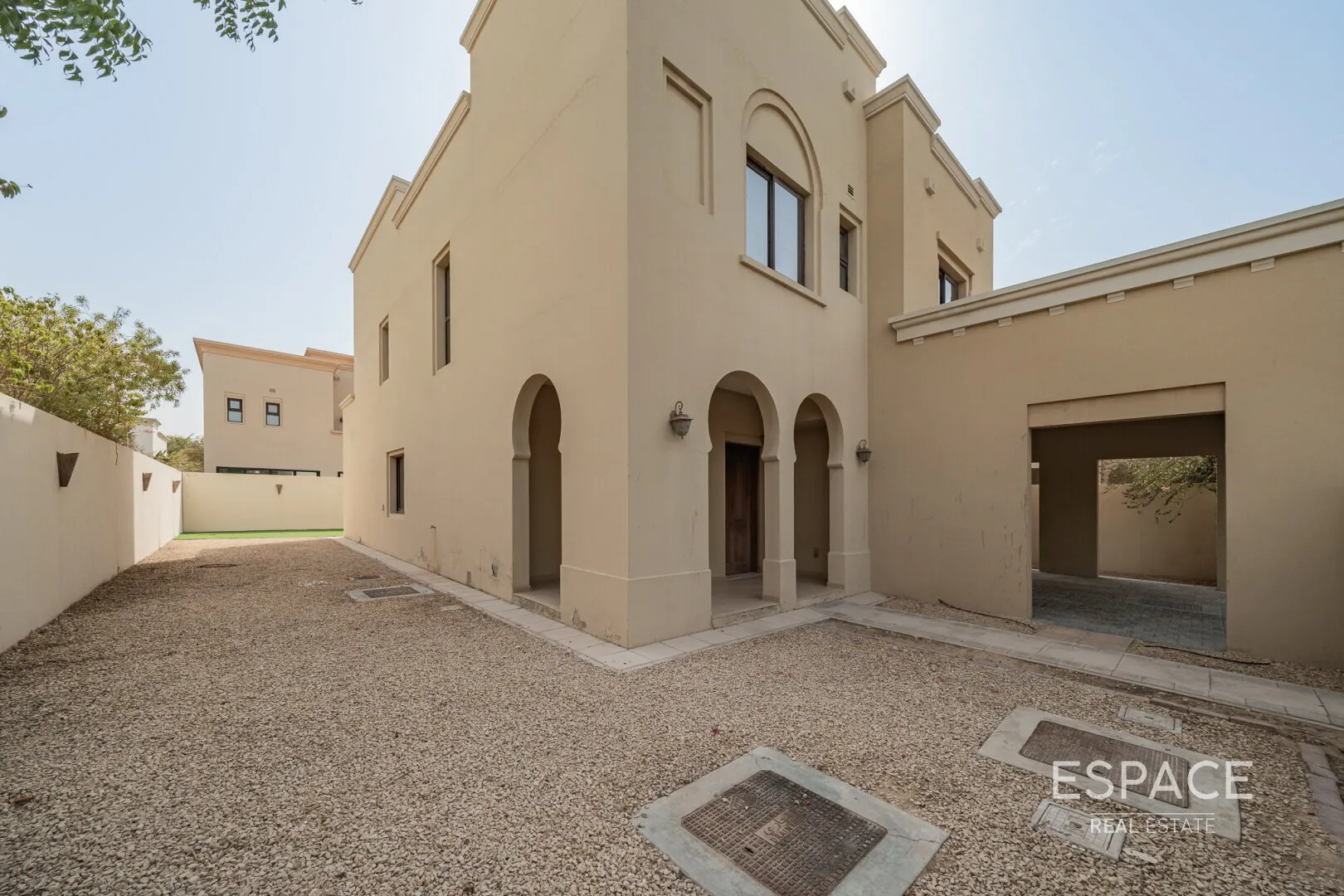 PropertiesGalleryCamera