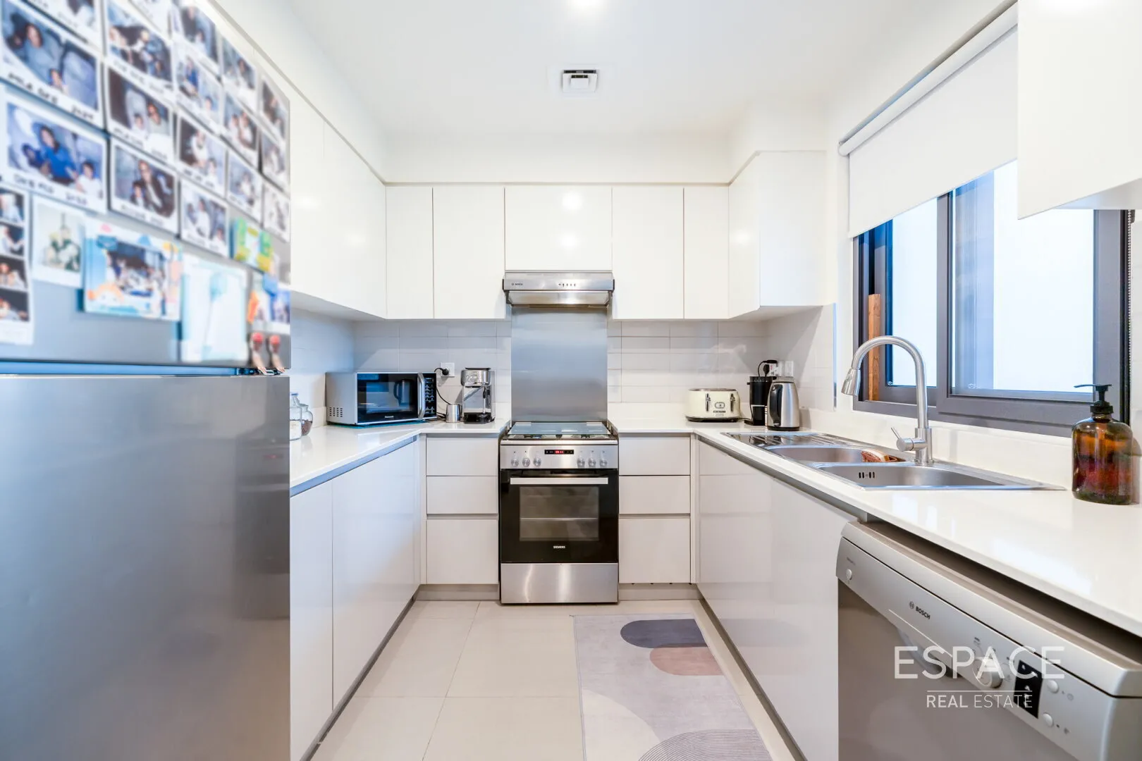 single static gallery