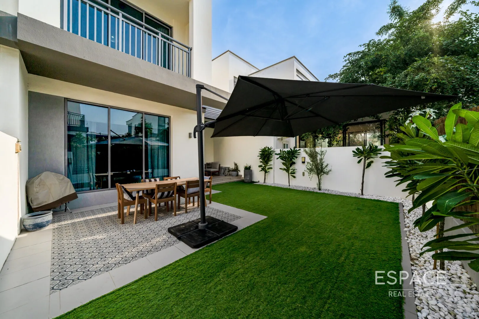 single static gallery